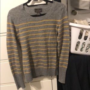 Gray with yellow striped cashmere
